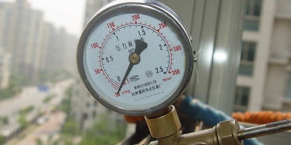 中央空調制冷安裝抽真空的操作方法