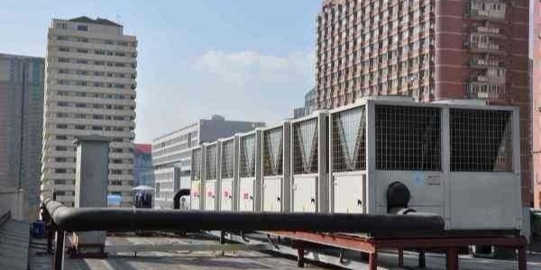 空氣能熱泵采暖一天要耗多少電？