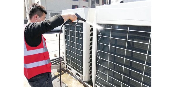 商用中央空調室外機清洗方法