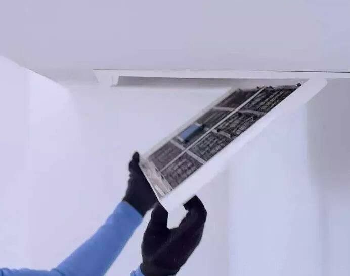 商用中央空調清洗維保